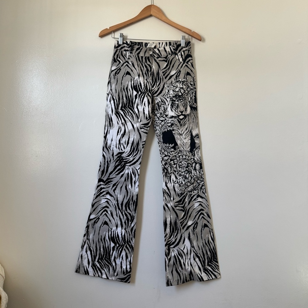 90s/y2k vintage BEBE animal print tiger flare jeans